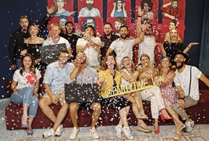 ���-���� Party Time